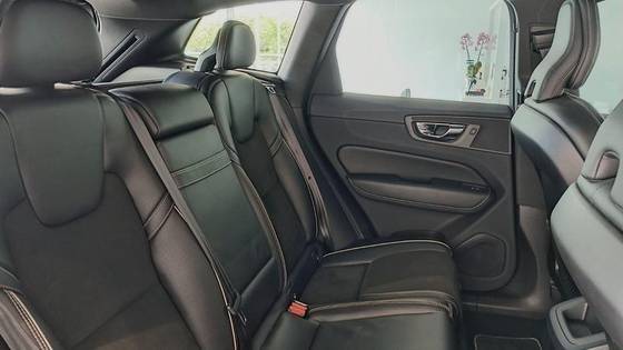 VOLVO XC60 2019