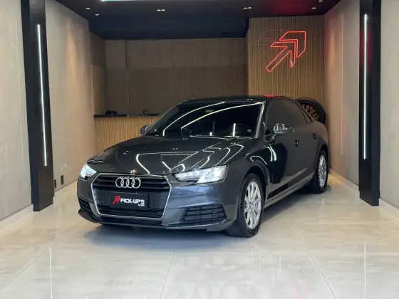 AUDI A4 2018