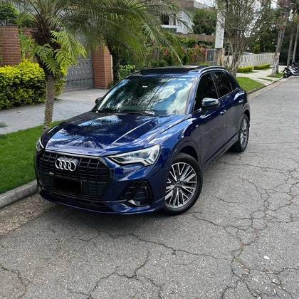 AUDI Q3 2021