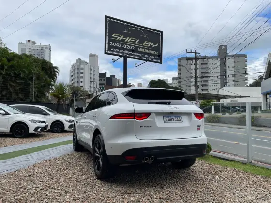 JAGUAR F-PACE 2020
