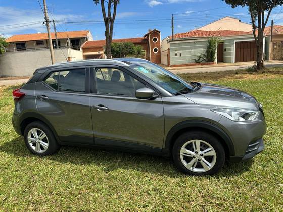 NISSAN KICKS 2020
