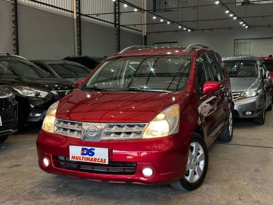 NISSAN LIVINA 2012