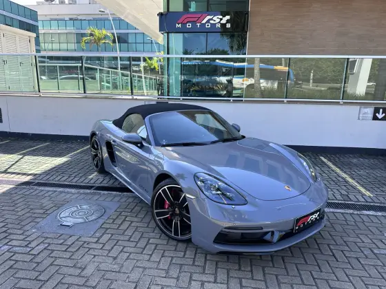 PORSCHE 718 2024