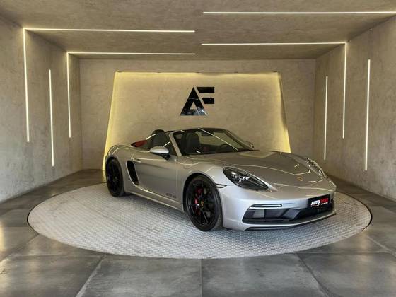 PORSCHE 718 2022