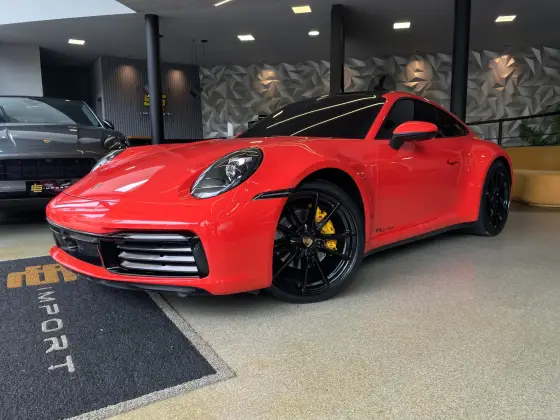 PORSCHE 911 2021
