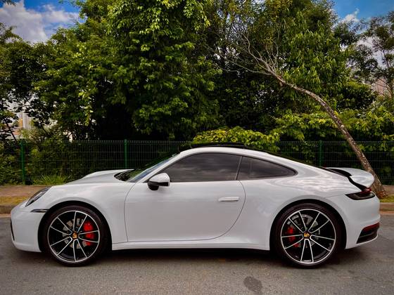 PORSCHE 911 2020