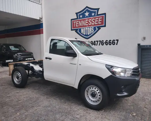 TOYOTA HILUX 2025