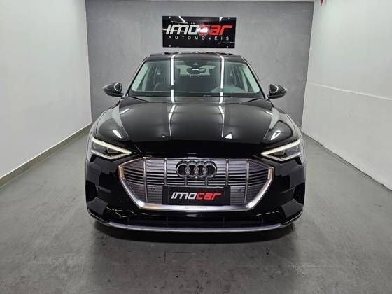 AUDI E-TRON 2022