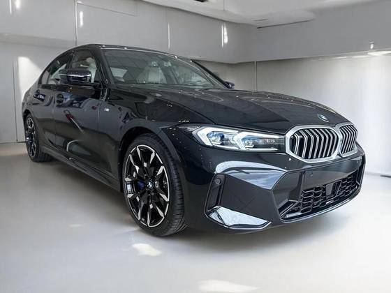 BMW 320i 2025