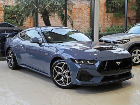 FORD MUSTANG 2024