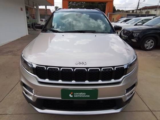 JEEP COMMANDER 2023
