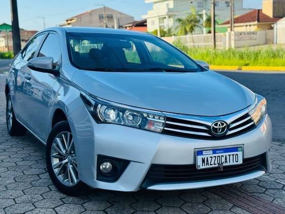 TOYOTA COROLLA 2017