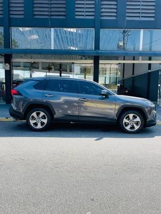 TOYOTA RAV4 2019