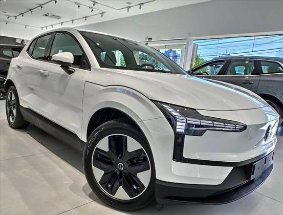 VOLVO EX30 2024