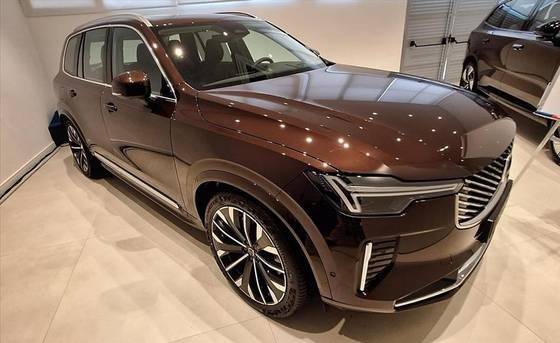 VOLVO XC90 2025