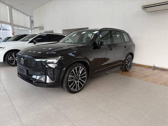 VOLVO XC90 2025