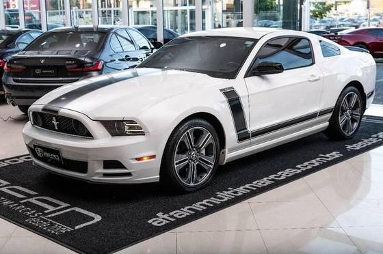 FORD MUSTANG 2013