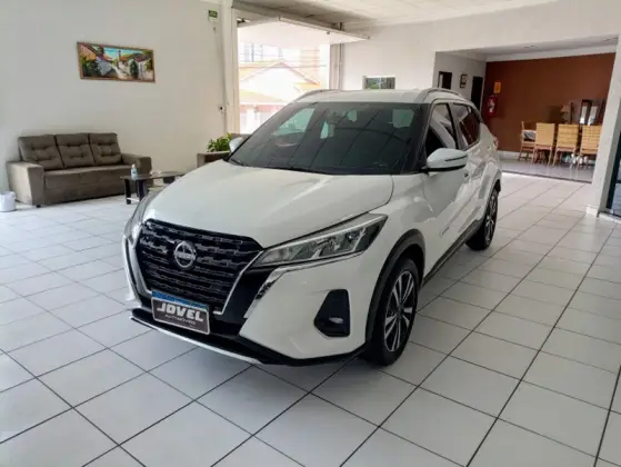 NISSAN KICKS 2024