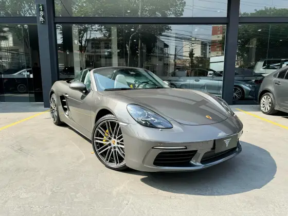 PORSCHE 718 2023