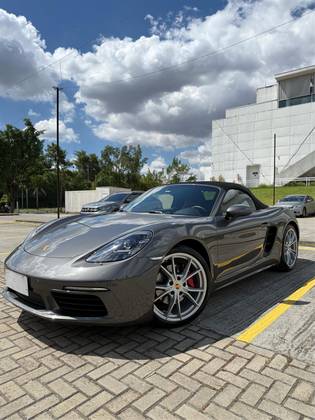 PORSCHE 718 2023