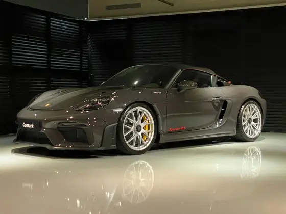 PORSCHE 718 2024