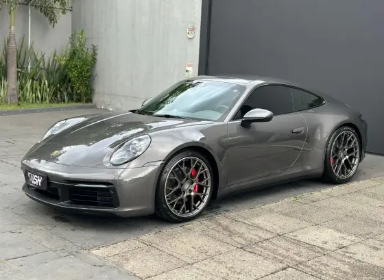 PORSCHE 911 2020