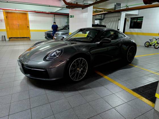 PORSCHE 911 2024