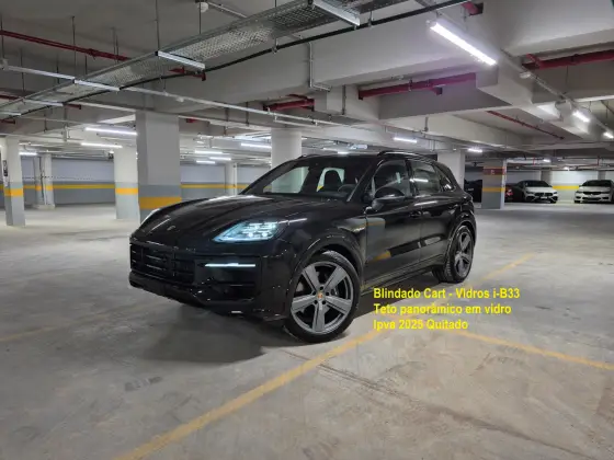 PORSCHE CAYENNE 2025