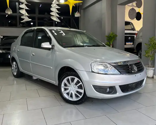 RENAULT LOGAN 2013