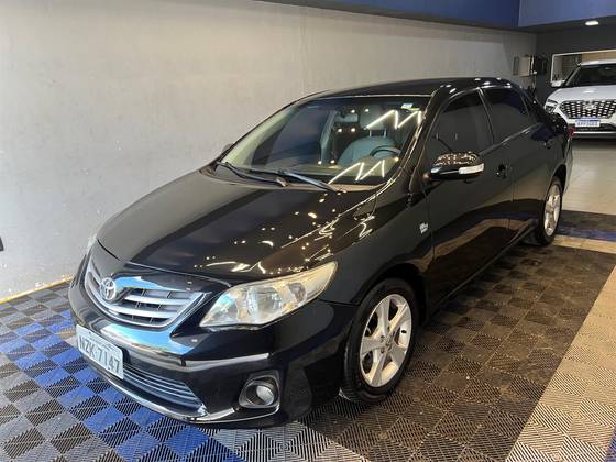 TOYOTA COROLLA 2012