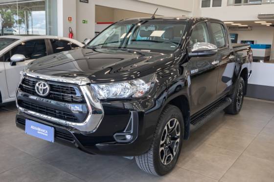 TOYOTA HILUX 2024