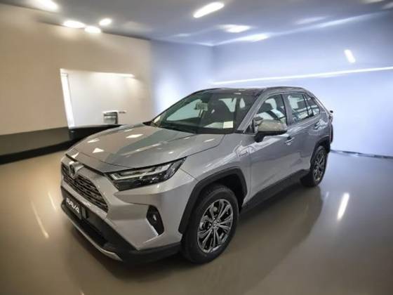 TOYOTA RAV4 2025