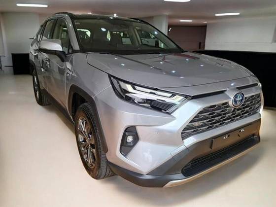 TOYOTA RAV4 2025