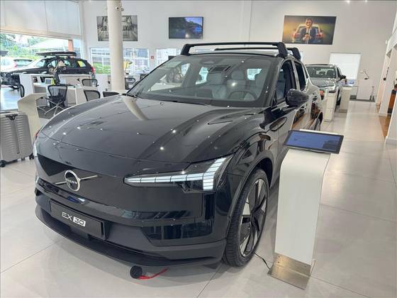 VOLVO EX30 2024