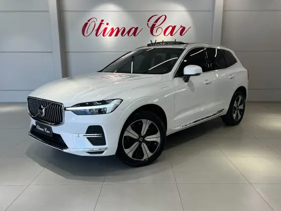 VOLVO XC60 2023