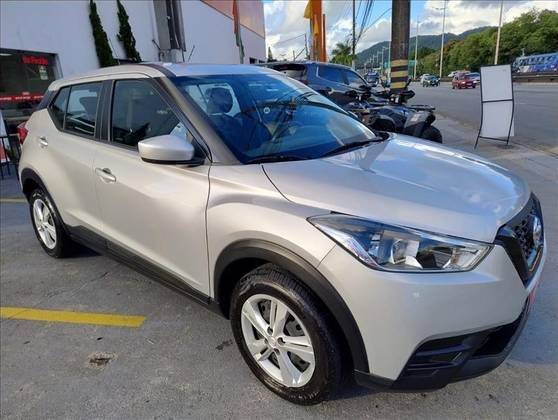NISSAN KICKS 2021