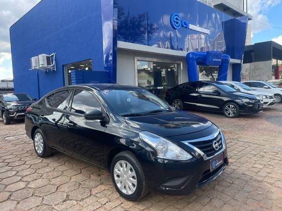 NISSAN VERSA 2021