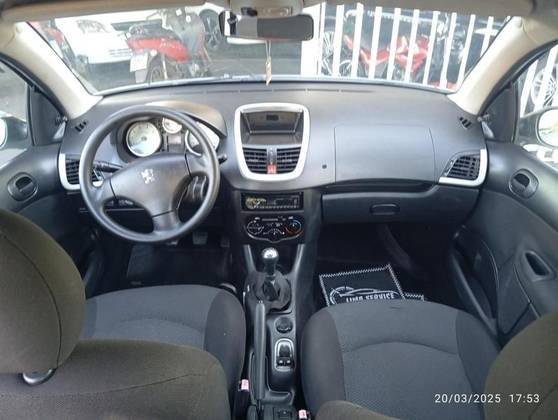 PEUGEOT 207 2014