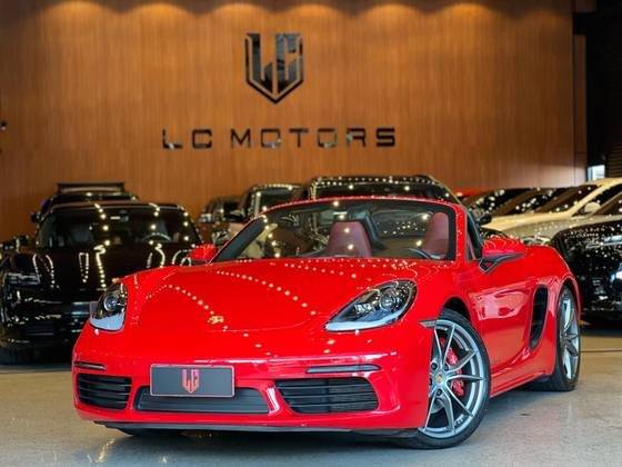 PORSCHE 718 2018