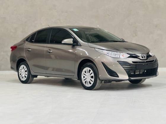 TOYOTA YARIS 2021