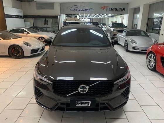 VOLVO XC60 2023