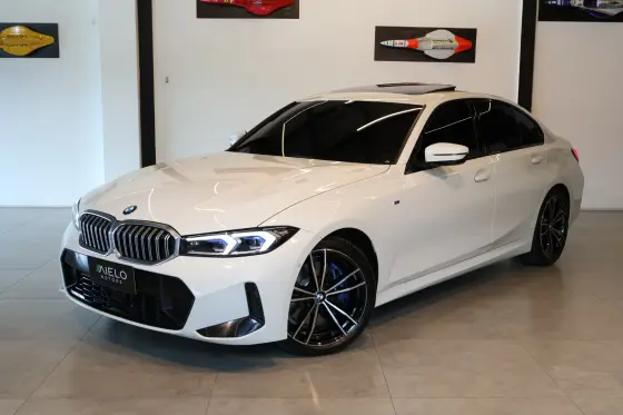 BMW 320i 2023