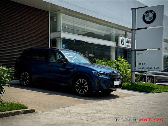 BMW iX3 2023