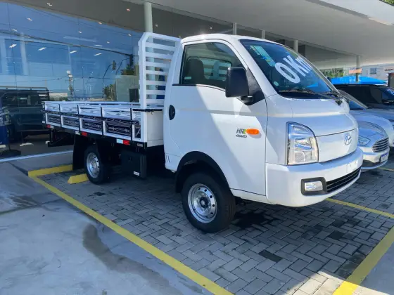 HYUNDAI HR 2025
