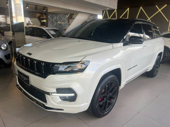 JEEP COMMANDER 2025