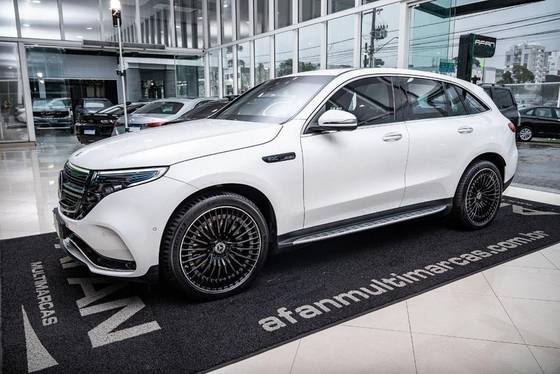 MERCEDES-BENZ EQC 400 2022
