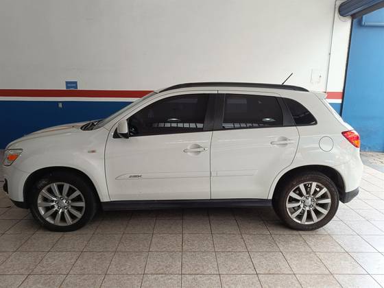 MITSUBISHI ASX 2016