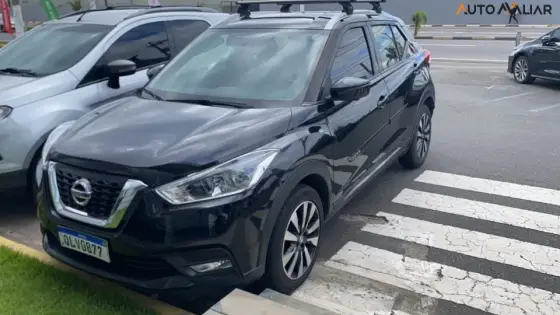 NISSAN KICKS 2017