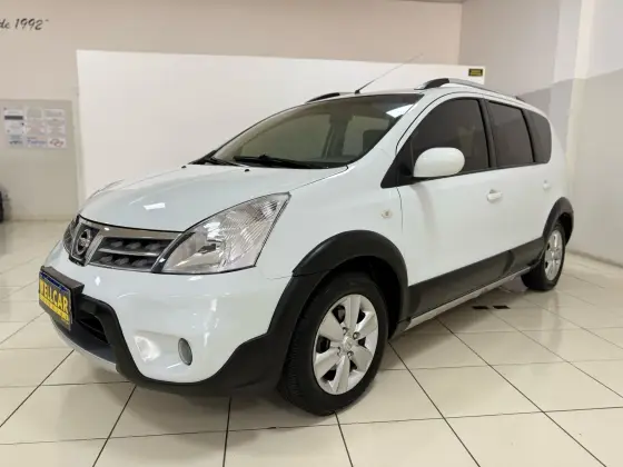 NISSAN LIVINA 2014