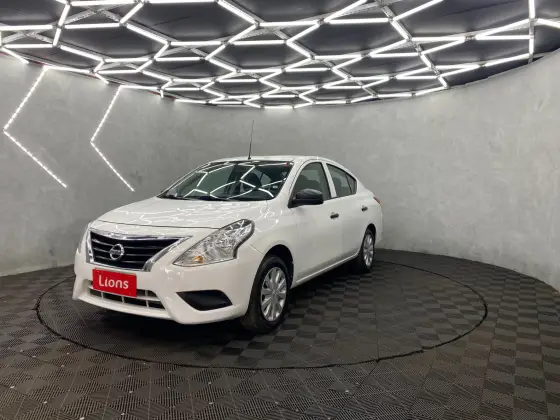 NISSAN VERSA 2021